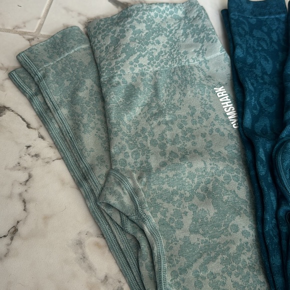 Choice of Gymshark Adapt Animal and Camo leggings Size Small Green and Blue - Picture 7 of 7
